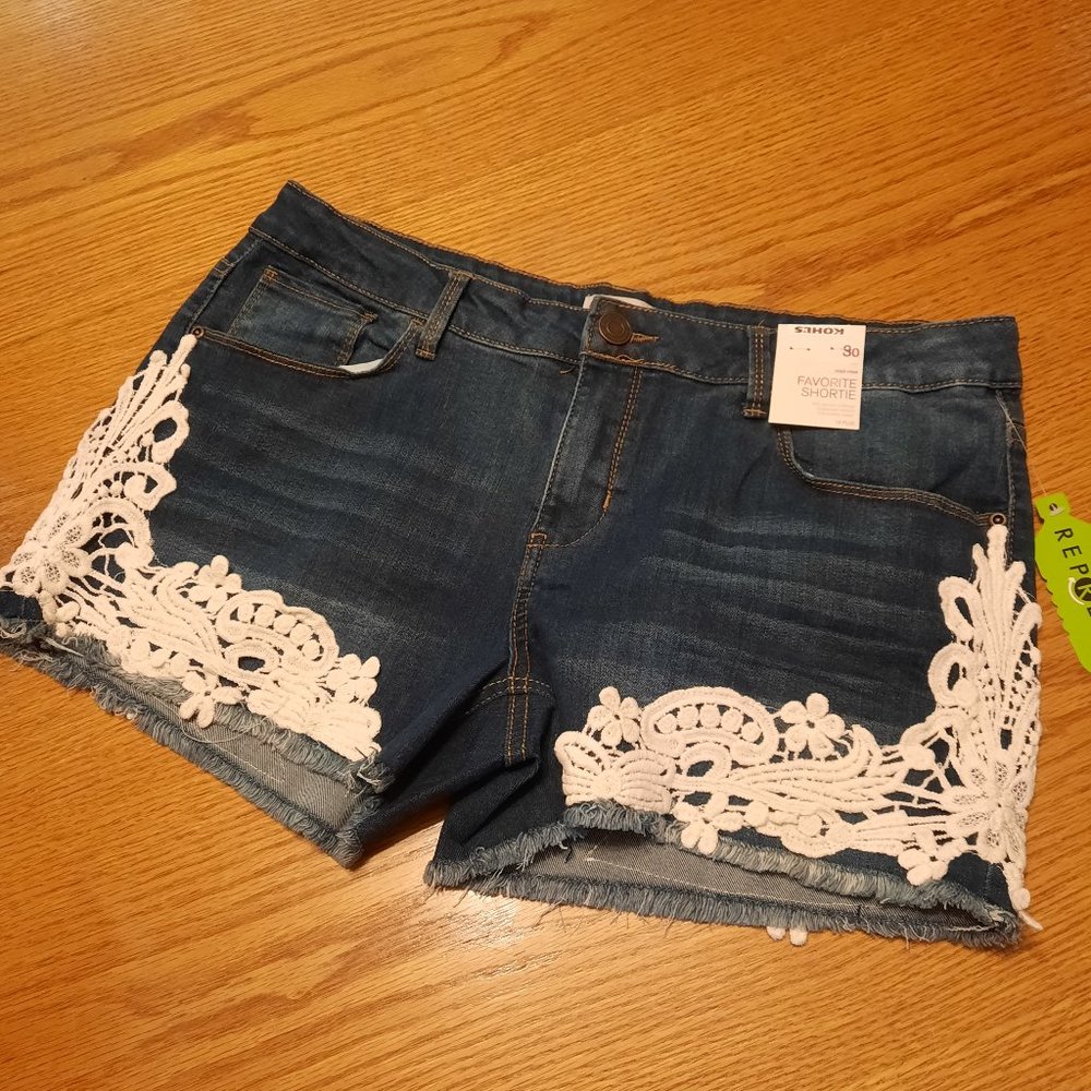 SO Midrise Shortie Shorts Lace Embellished Size 18 PLUS